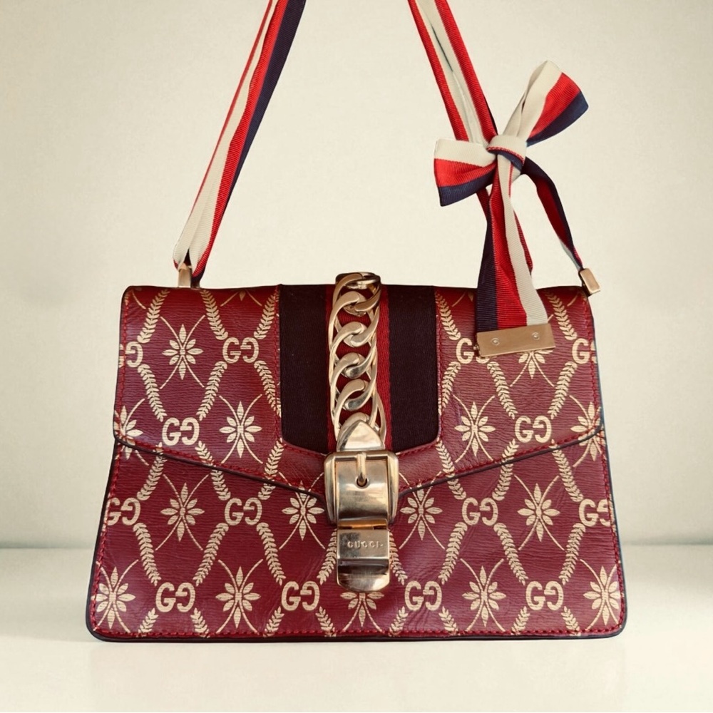 Authentic Gucci Sylvie Leather bag